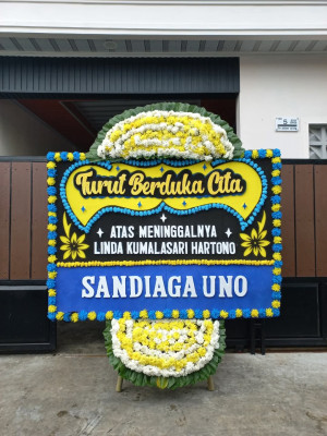 Papan Bunga Duka di Wonosalam